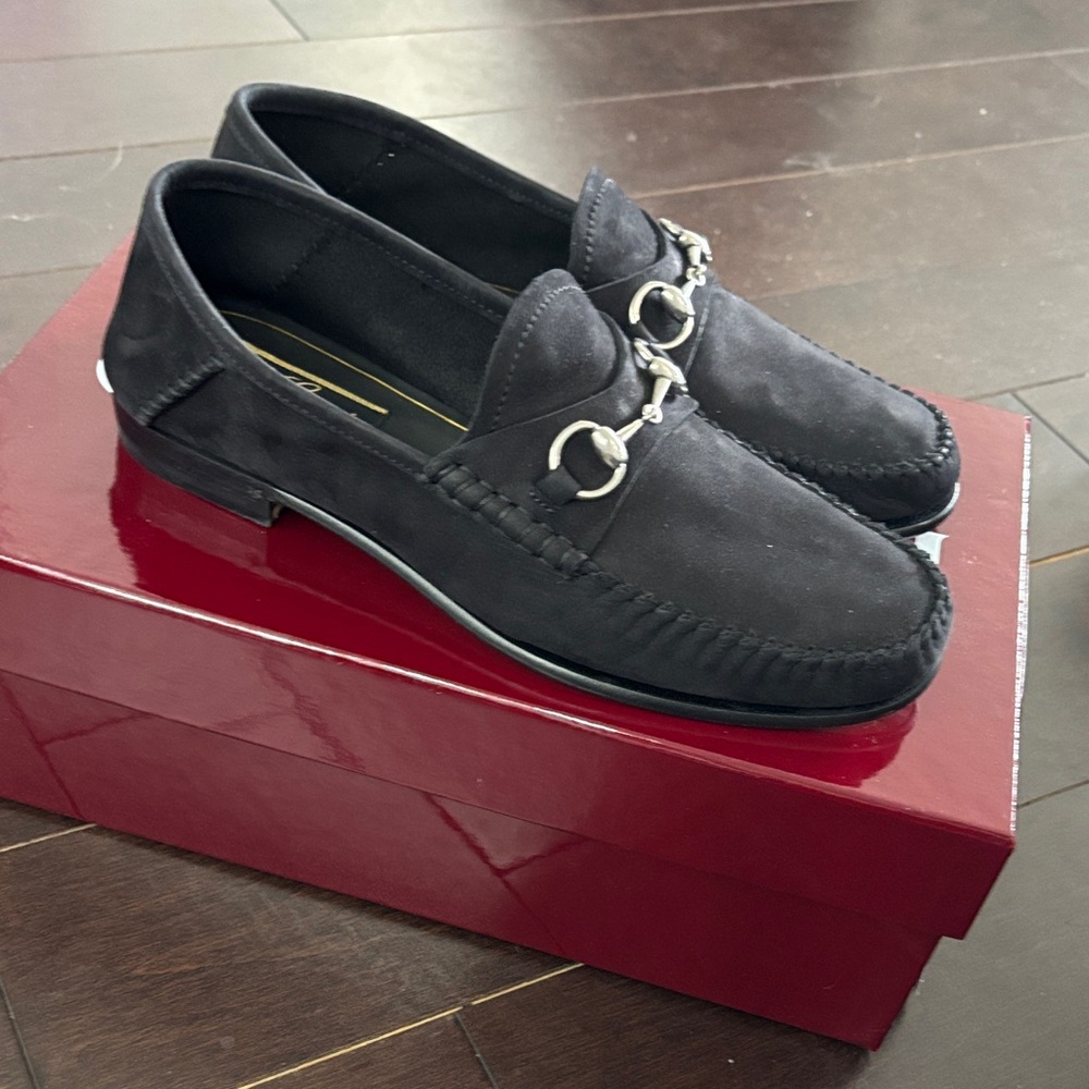 Gucci Women’s Black Suede Horsebit Slip-On Loafers - Picture 4 of 12